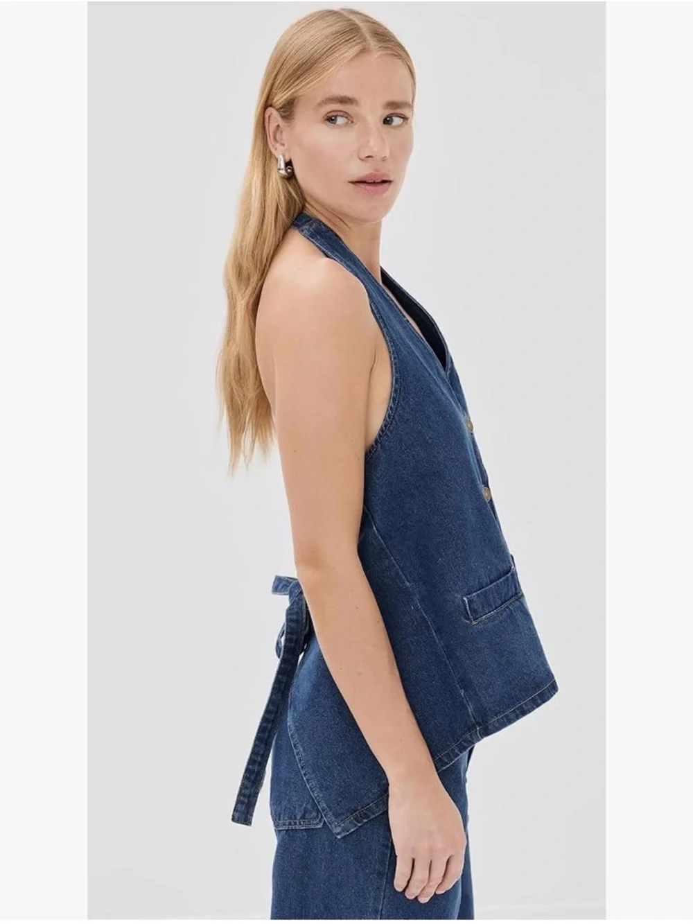 LIONESS MATCHING DENIM SET: HILLS HALTER VEST, TOP MODEL JEAN